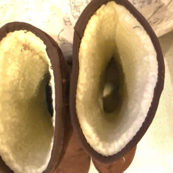 Journee Collection Women’s Boot Brown Color Mid Calf Suede Sherpa Lined  Size 7 - Picture 3 of 11